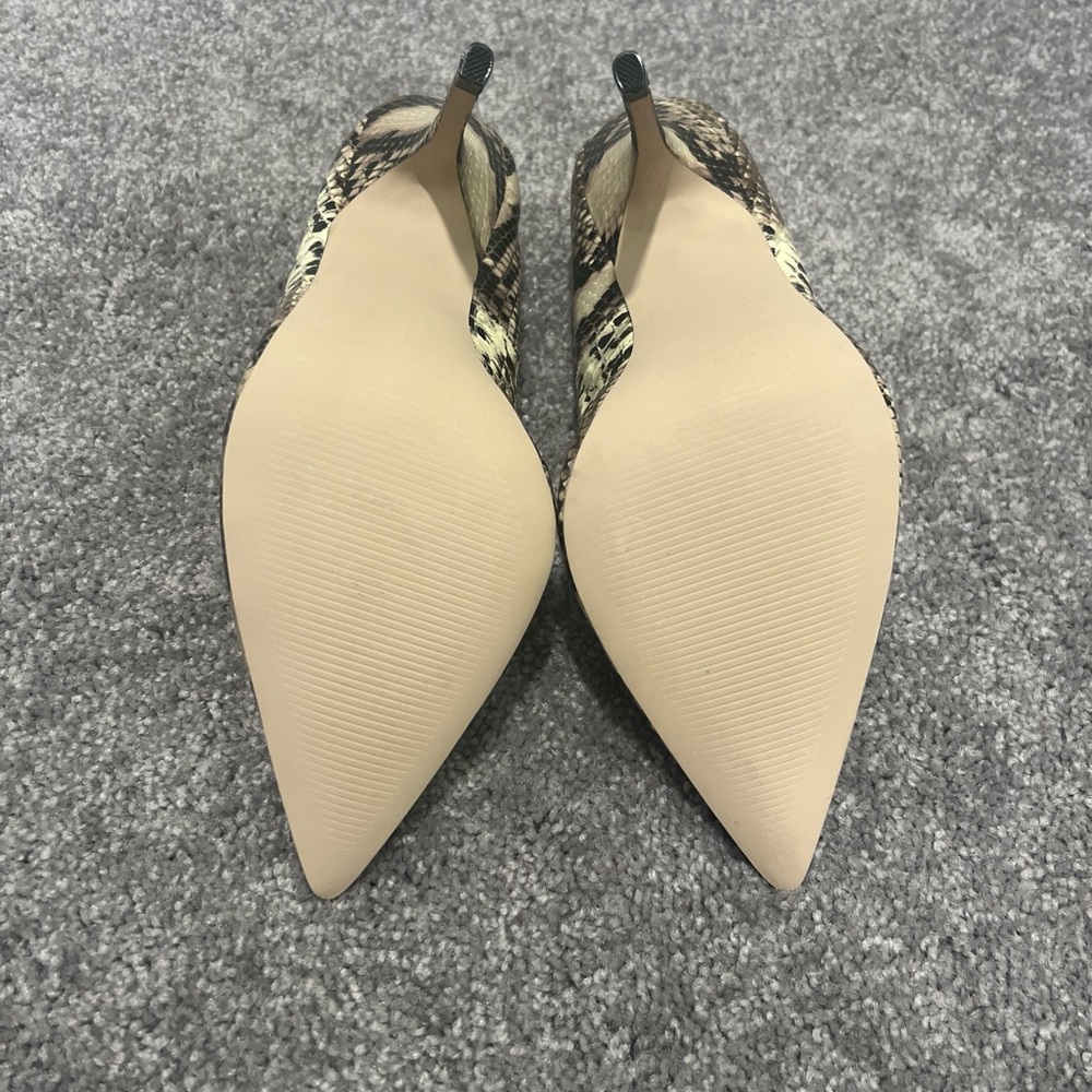 Spiegel Snakeskin Pumps Size 9 - Picture 5 of 6